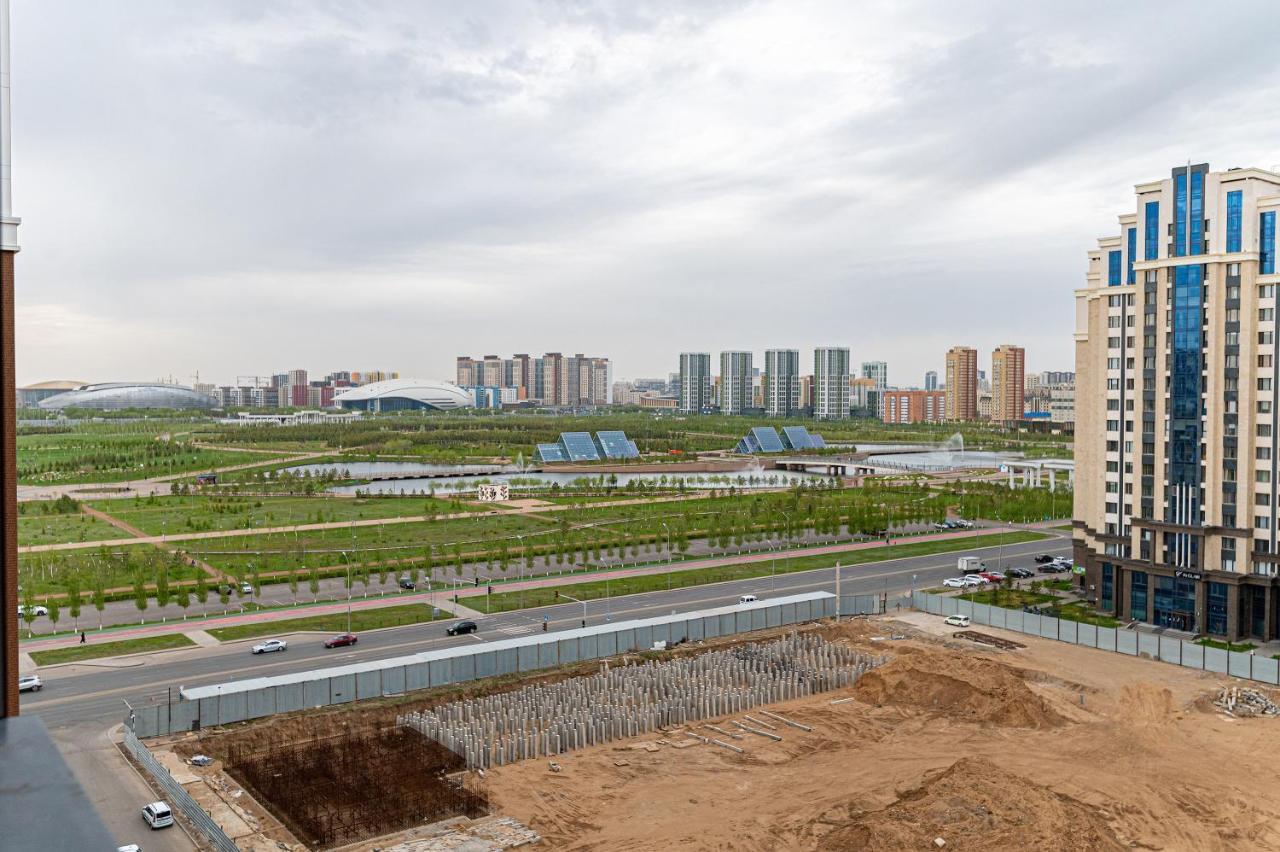 Шикарная Квартира На Против Сада Astana Eksteriør billede