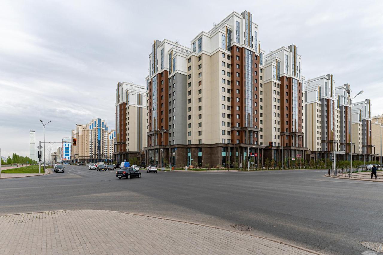 Шикарная Квартира На Против Сада Astana Eksteriør billede